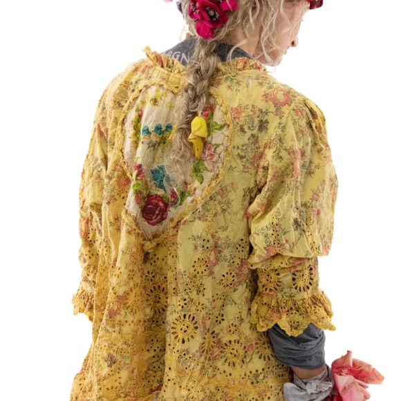 MAGNOLIA PEARL Eyelet Remi Cotton Blouse Bluebirds, Roses, Hearts - Picture 1 of 8